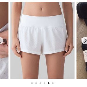 Lululemon final lap short (2.5”) size 8